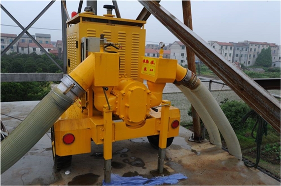 柴油機(jī)移動(dòng)泵站.jpg 柴油機(jī)移動(dòng)泵站.jpg