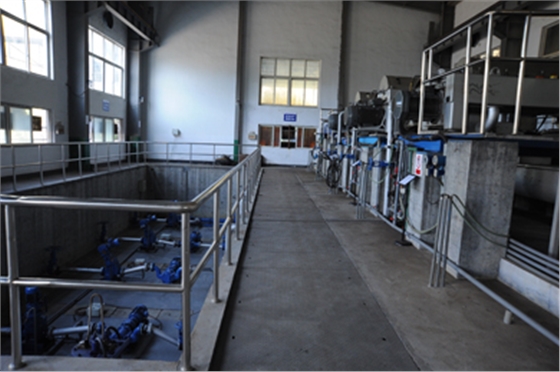 離心機供料泵3.jpg 離心機供料泵3.jpg