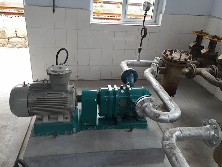 石油石化行業將羅德凸輪轉子泵應用在汽柴油卸車工位上20160919