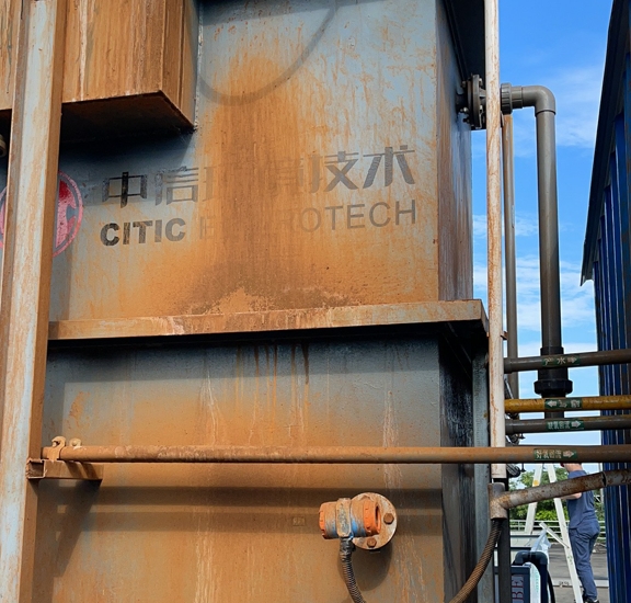 羅德泵放置于此集裝箱膜處理實(shí)驗(yàn)裝置中 羅德泵放置于此集裝箱膜處理實(shí)驗(yàn)裝置中