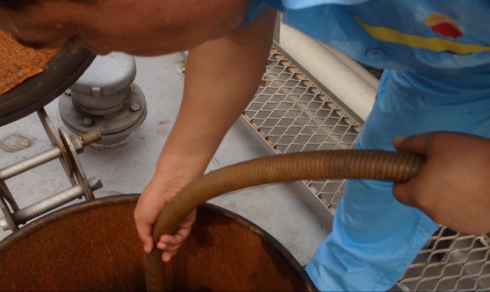 凸輪轉(zhuǎn)子泵應(yīng)用卸油掃倉工位的保養(yǎng)方式。 凸輪轉(zhuǎn)子泵應(yīng)用卸油掃倉工位的保養(yǎng)方式。