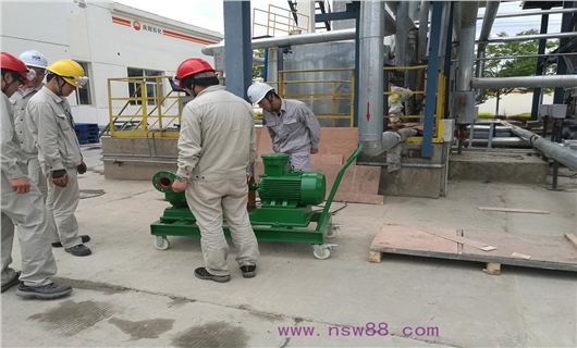 罐底污油自吸泵(移動式) 罐底污油自吸泵(移動式)